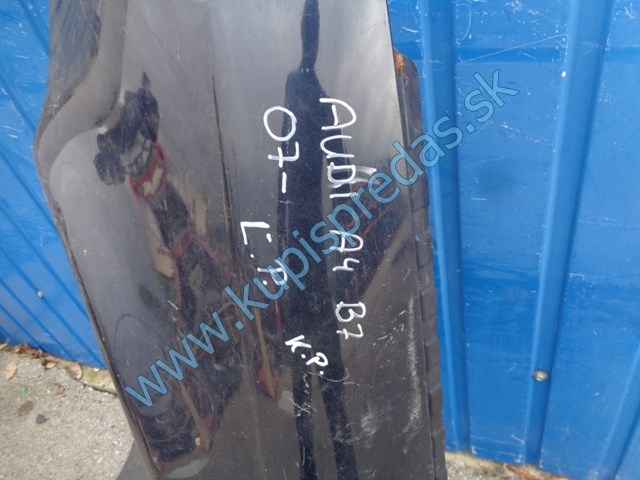 ľavý predný baltník na audi a4 B7, 